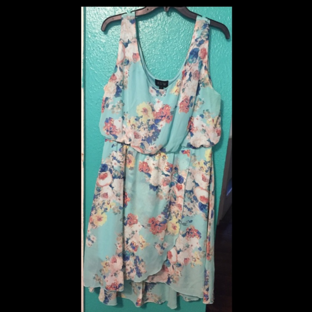 AUW Dress